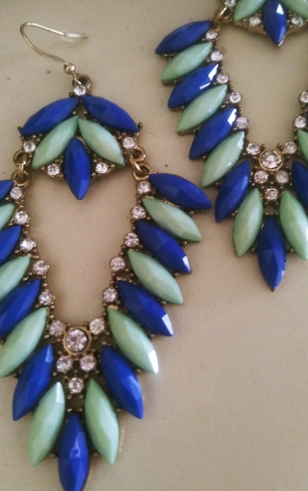 Woman earrings
